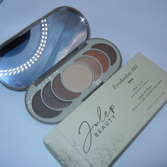 BD 3 for 20$ - NEW Julep eyeshadow palette 101 Olive You - Picture 1 of 1